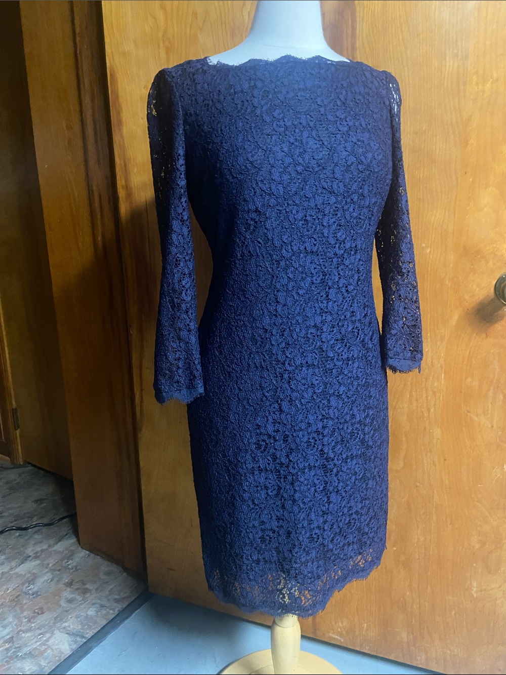 Adrianna Papell Navy Lace Sheath Dress 10 Flattering Sexy Zipper